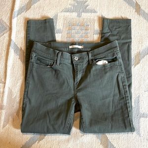 Army green Levi 710 super skinny jeans